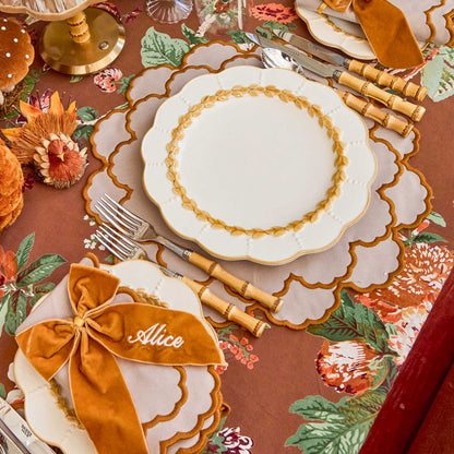 Putty Laurel Dinner & Starter Plates (Set of 8)