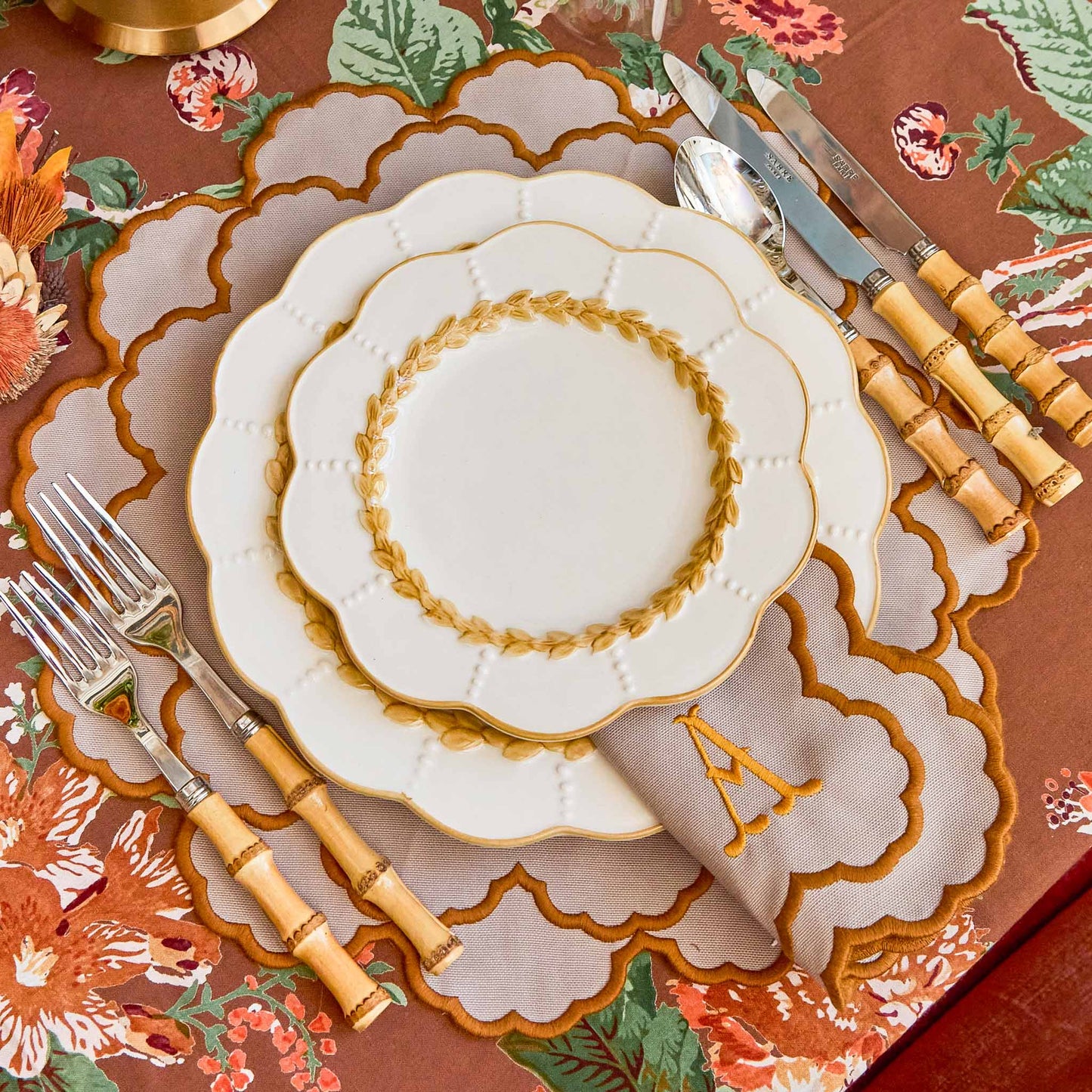 Putty Laurel Dinner Plate