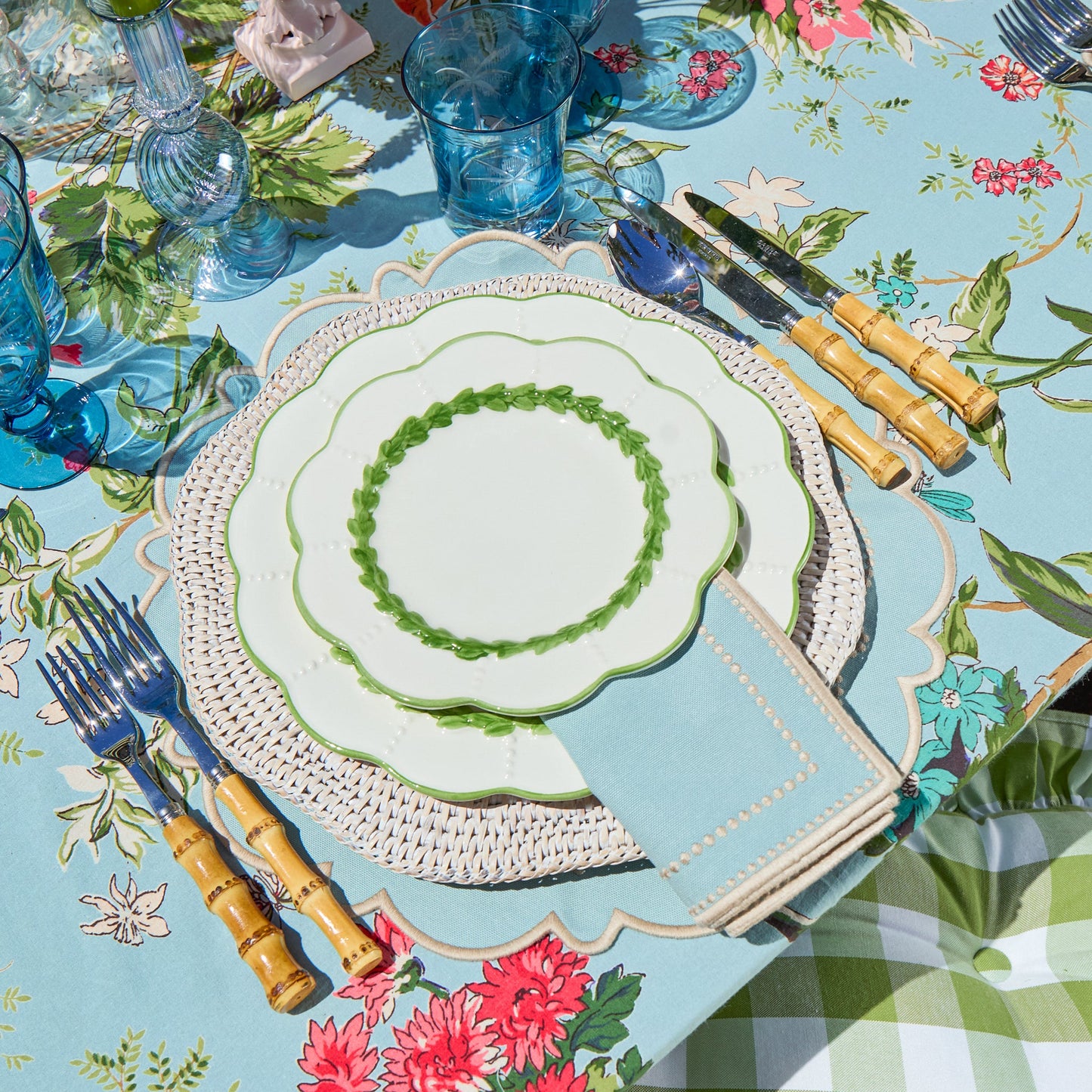 Green Laurel Dinner & Starter Plates (Set of 8)