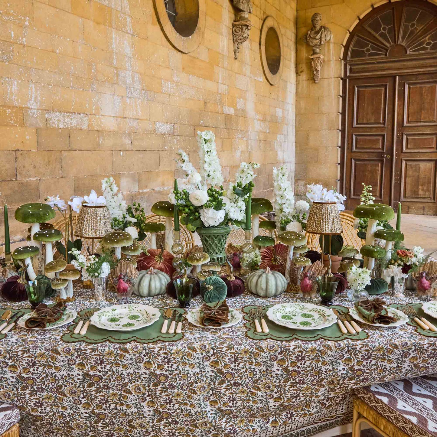 Evergreen Flowers Dinner Plate