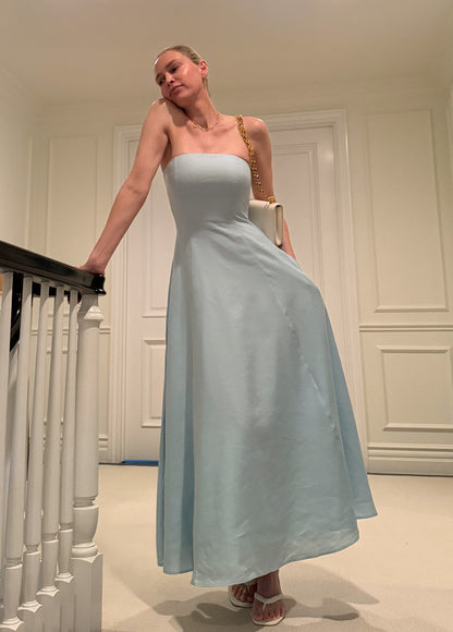 THE FAVORITE LINEN DRESS