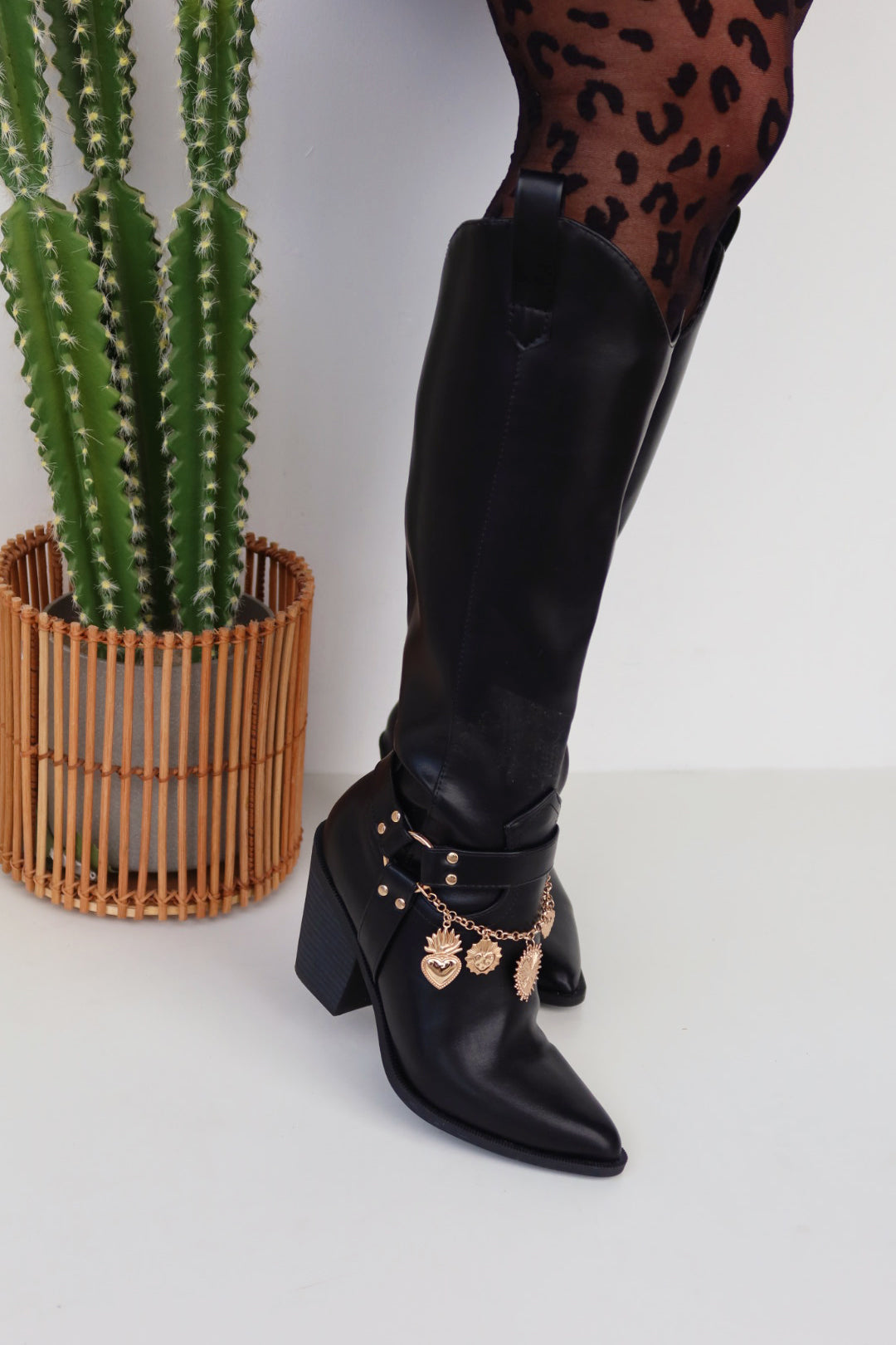 Sunsets & Festivals Cowgirl Boots - Black