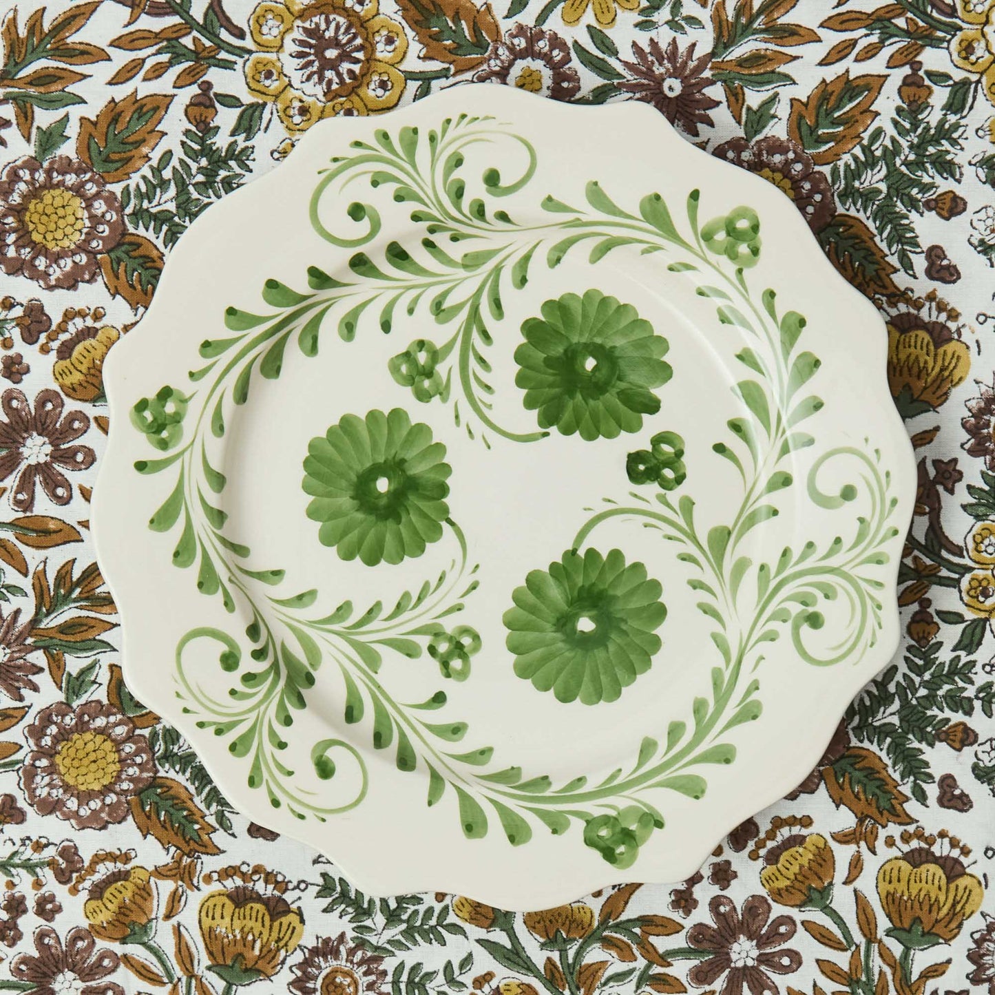 Evergreen Flowers Dinner Plate